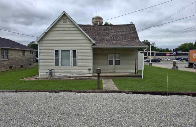 108 S Oak Street photos photos