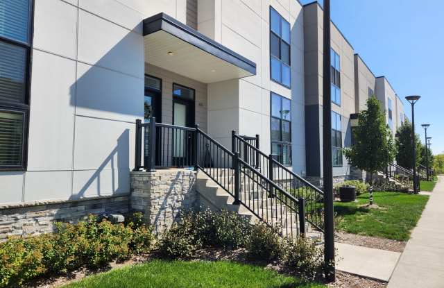 Portview Townhomes - 3 Bed 2.5 Bath Gallery 2