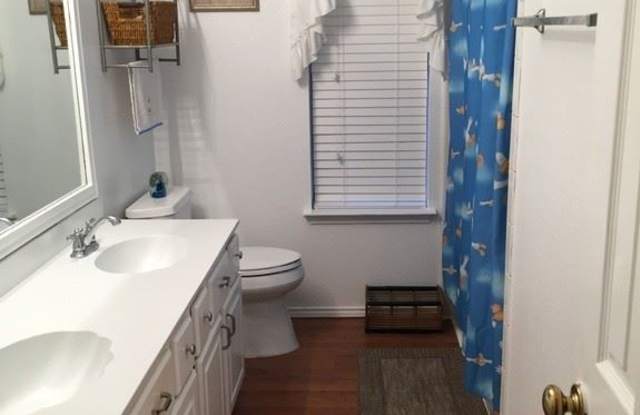 2438 Stillwater Dr Gallery 3