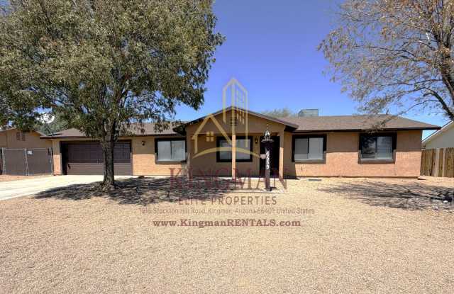 Spacious Golden Valley Retreat with RV Parking, Beautiful Backyard & Move-In Ready Comfort Gallery 1