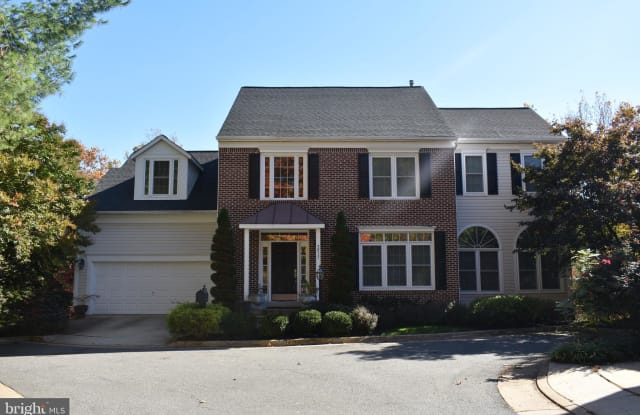 3013 ROSEMOOR LANE - 3013 Rosemoor Lane, Merrifield, VA 22031