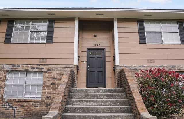 2 Bedroom 1 Bathroom Daffiin Park Gallery 3