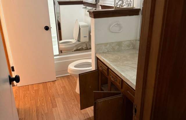 Charming & Updated 3-Bedroom Home for Lease! Gallery 4