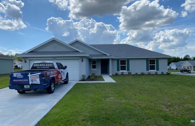 Desirable SW Ocala Neighborhood 4/2/2 *WON'T LAST* photos photos