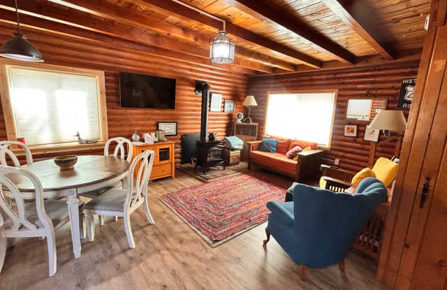 Donner Lake Ski Lease Available | Nov 1 - April 30 | $2750/mo. photos photos Donner Lake Ski Lease Available | Nov 1 - April 30 | $2750/mo. photos photos