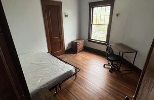 4 McNamara Avenue - 2 Gallery 1