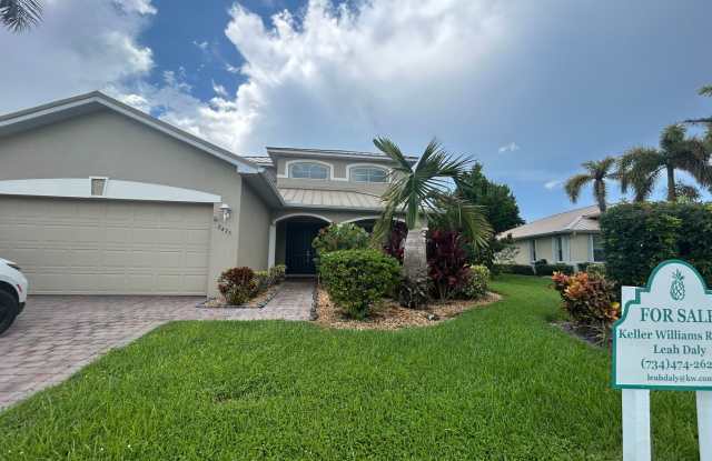 2 Story- 5 Bedroom house in Sandoval Community photos photos