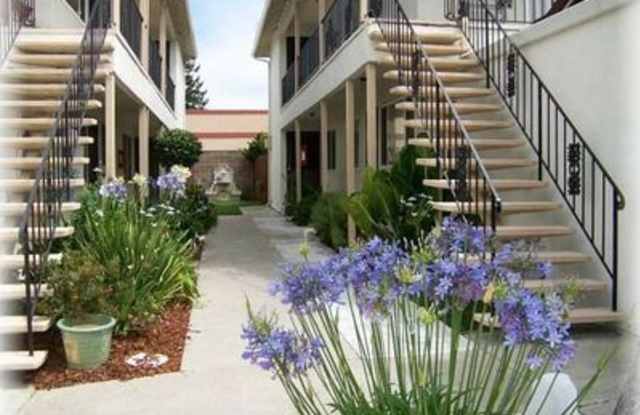 3456 Redwood Ct photos photos
