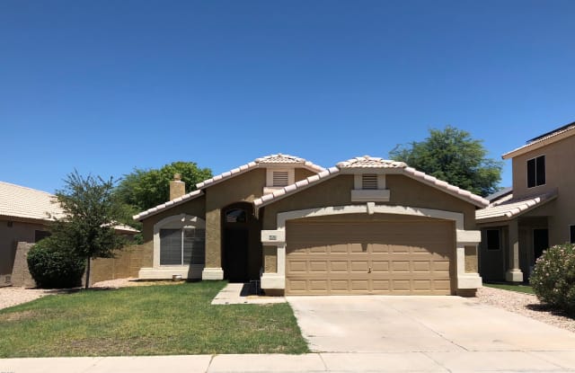 920 E Glenmere Drive - 920 East Glenmere Drive, Chandler, AZ 85225