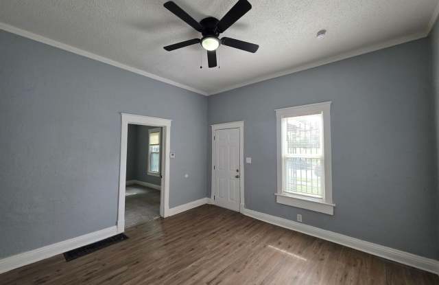 Comfortable 3-Bedroom Home with Private Upstairs Suite Gallery 4