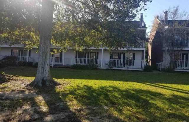 4376 Stumburg Ln - 4376 Stumberg Lane, Baton Rouge, LA 70816