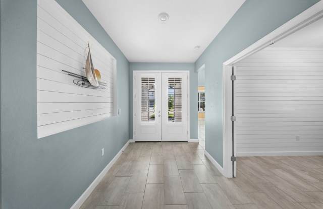 Stunning new construction home located in Timbercreek 3 bedroom+ DEN, 3 bathroom house with 3-car garage Gallery 4