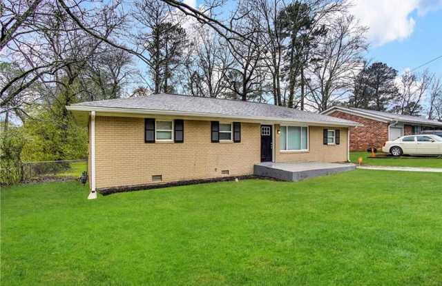 3489 Pine Forest Drive SE Gallery 3