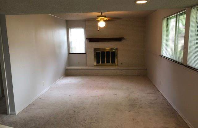 1108 Gloucester Court S Gallery 2