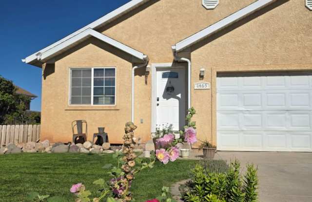 Move in Special 1465 N Cedar Blvd. - JC HOMES, RENTALS Gallery 3