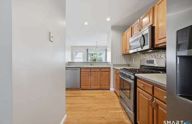 6003 Heartwood Lane Gallery 4