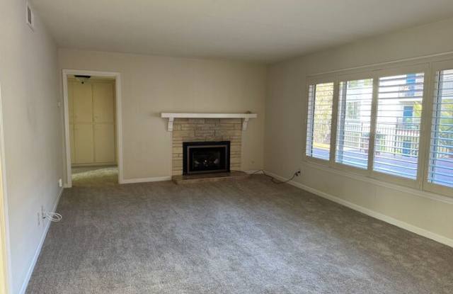 810 Lighthouse Avenue - 810 Lighthouse Avenue, Pacific Grove, CA 93950