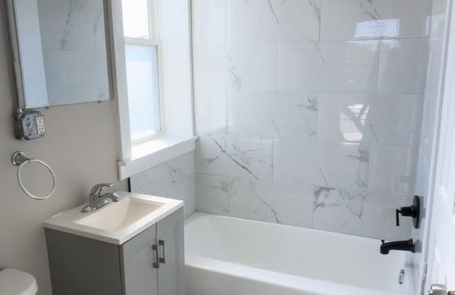 5945 Hyslop Pl Gallery 2