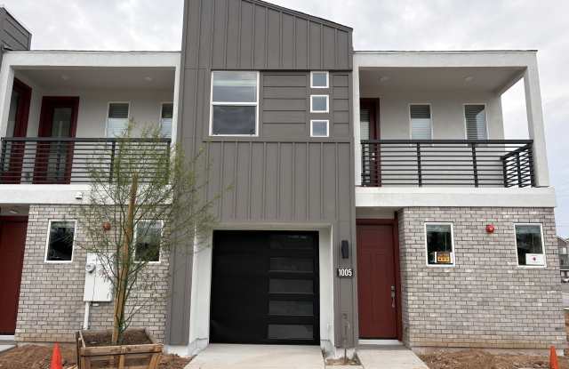 1017 E PASADENA Avenue photos photos