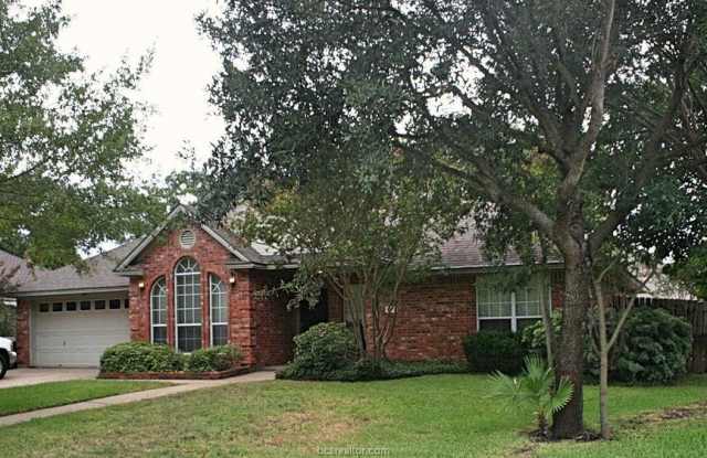 609 Coachlight Court - 609 Coachlight Court, College Station, TX 77845