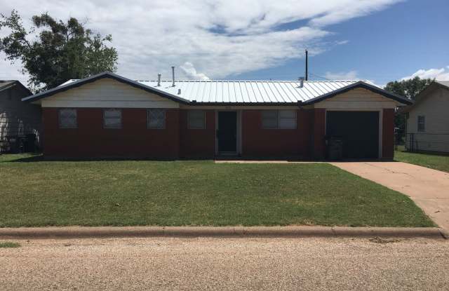 1513 HEATH - 1513 Heath Street, Merkel, TX 79536