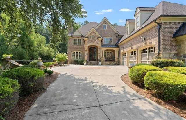 6327 Howell Cobb Court Gallery 2