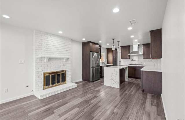 1716 Harriman Lane photos photos