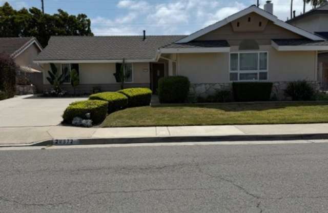 Single Story South HB home photos photos Single Story South HB home photos photos