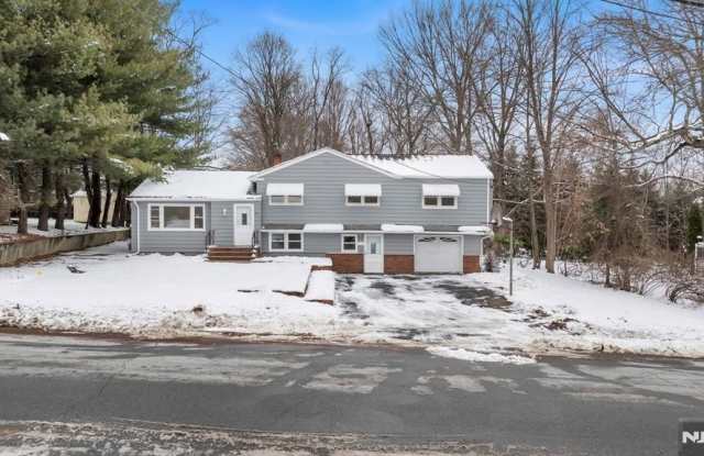 231 Hudson Avenue photos photos