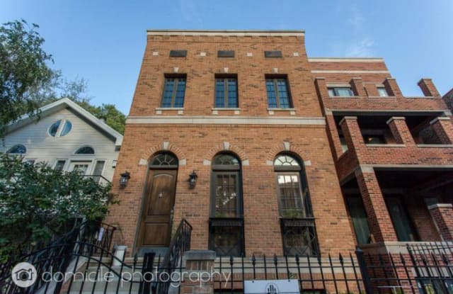 2335 SOUTHPORT - 2335 N Southport Ave, Chicago, IL 60614