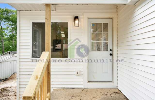 STUNNING 2 BEDROOM ON LAKE FRONT!!! Completely Remodeled!! photos photos