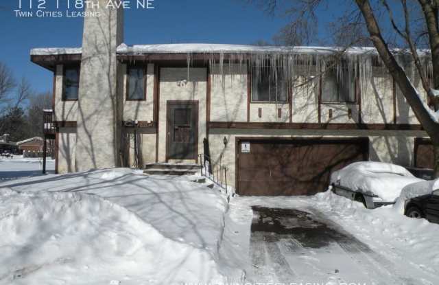 112 118th Ave NE - 112 118th Ave NE, Blaine, MN 55434