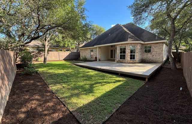 2610 Fairwood Drive Gallery 2