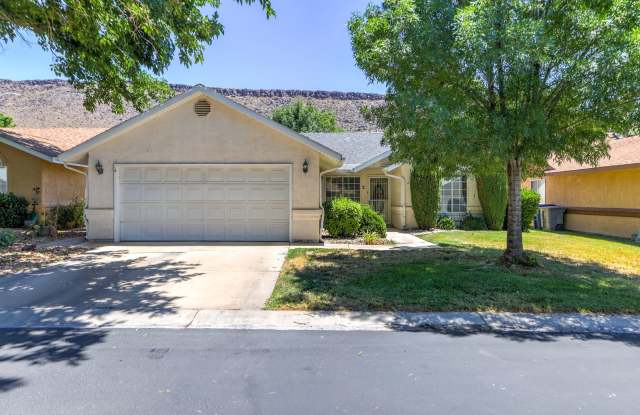 Single story 3 bedroom 2 bath home with workshop/shed! photos photos