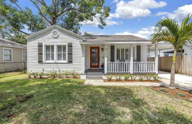 3709 W Santiago St photos photos