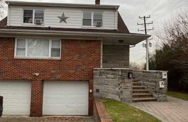 821 Kingsland Lane - 821 Kingsland Lane, Fort Lee, NJ 07024