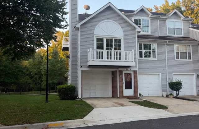 3775 EIGHTPENNY Lane Gallery 1