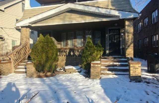 991 E 143rd Street unit: Lower - 991 East 143rd Street, Cleveland, OH 44110 991 E 143rd Street unit: Lower - 991 East 143rd Street, Cleveland, OH 44110