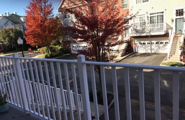 8 ALEXANDER CT Gallery 3
