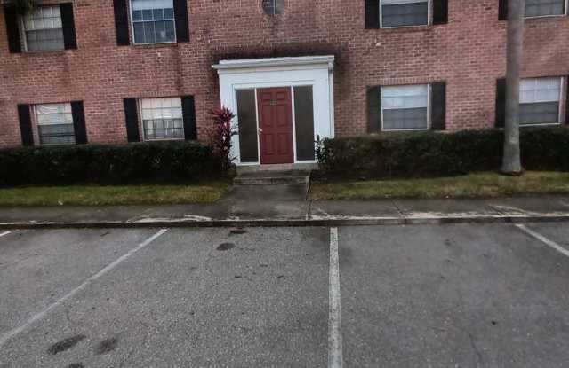 2 Bedroom, 1.5 Bathroom Condo For Rent at 1424 Holden Ave Orlando FL 32839 photos photos