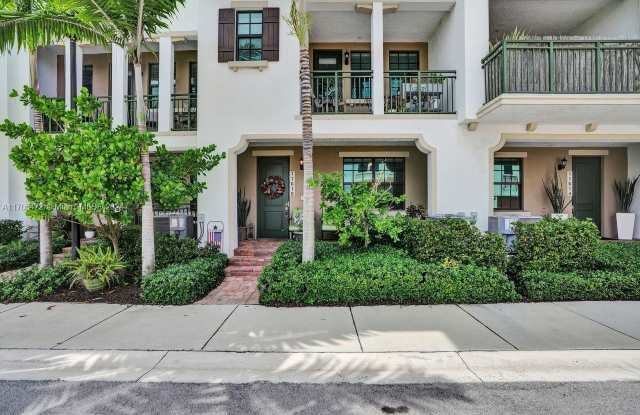 11610 SW 13th Court Gallery 4