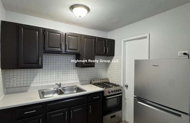 4537 North Dover St. photos photos