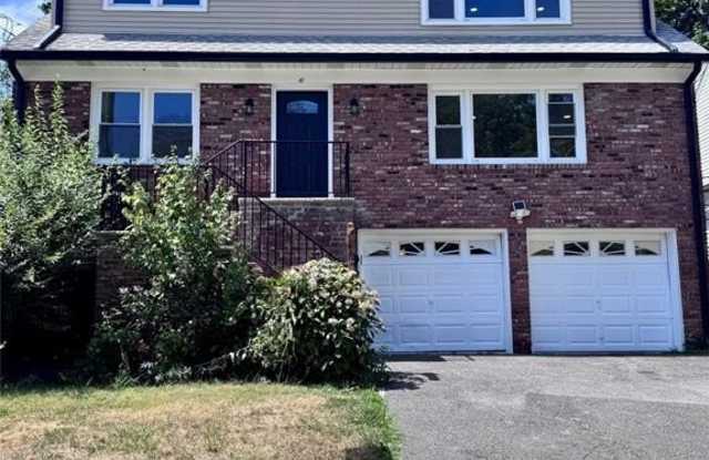 47 Sherwood Avenue 2 photos photos