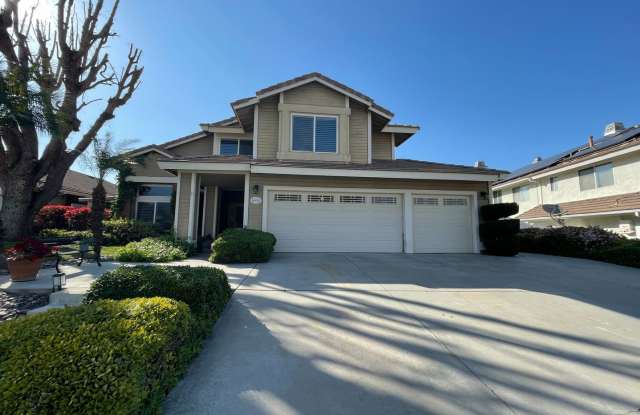 Your Perfect Summer Home – 5BR Murrieta Rental with Swimming Pool photos photos