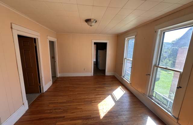 289 South Avenue - 2 Gallery 2