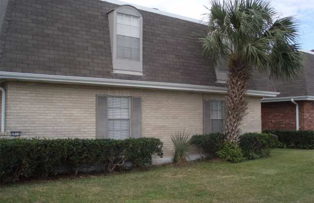 2812 Kingman St. - A Gallery 2