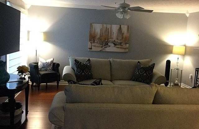 1801 Snow Meadow Lane Gallery 2