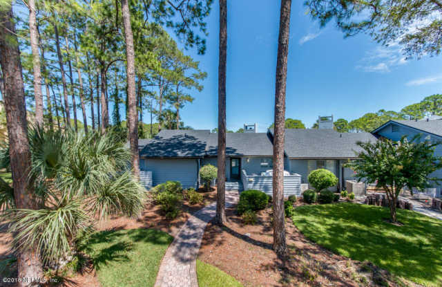 349 QUAIL POINTE DR - 349 Quail Pointe Drive, Sawgrass, FL 32082