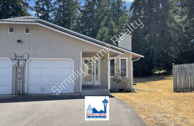 9041 Steilacoom Rd SE Unit B Gallery 1