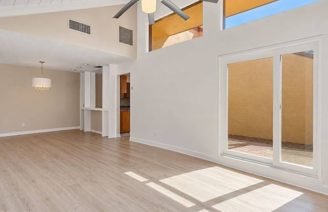 2BR/2BA Orlando Villa with Private Pool & 2-Car Garage — $1,850/mo Gallery 3